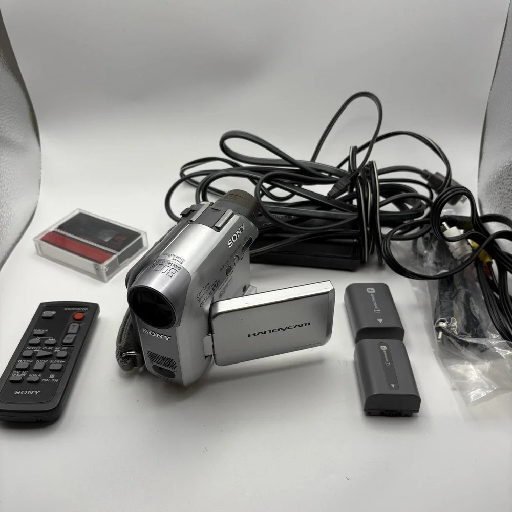 Sony Handycam DCR-HC21 Mini DV Camcorder - PARTS ONLY - PLEASE READ - Remote